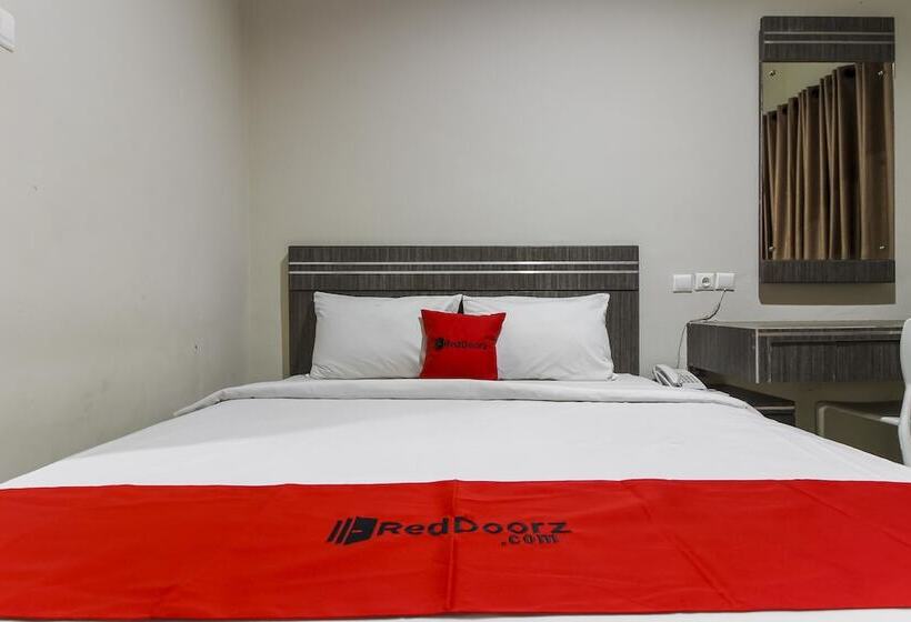 豪华房间, Reddoorz Plus Syariah @ Jalan Sriwijaya Medan