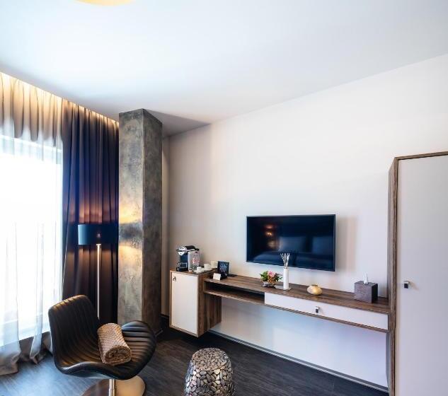 اتاق استاندارد, Nutrend World