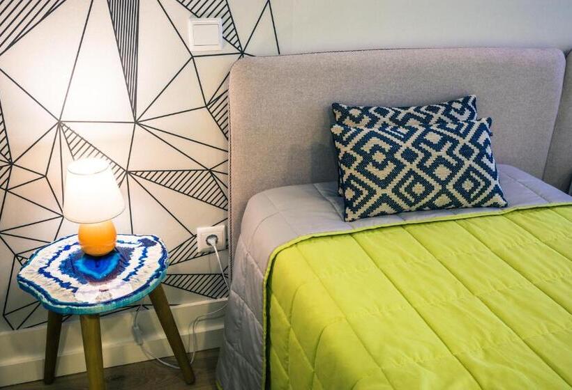 Трехместный Номер Deluxe, In Barcelos Hostel & Guest House