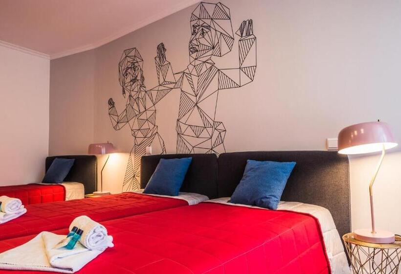 Трехместный Номер Комфорт, In Barcelos Hostel & Guest House