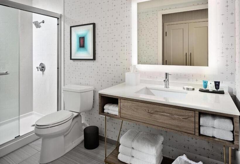 Номер Deluxe Кровать Кинг, Crowne Plaza   North Augusta, An Ihg