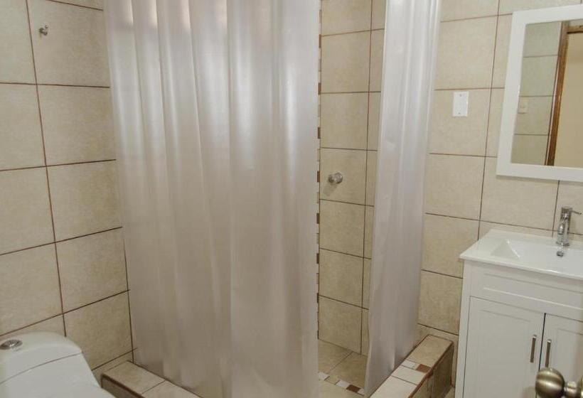 דירת שלושה חדרים, Mayte Apartment