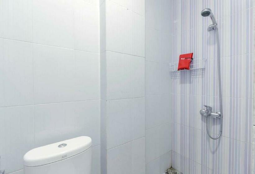 Номер Economy, Reddoorz Syariah Near Metropolitan Mall Bekasi