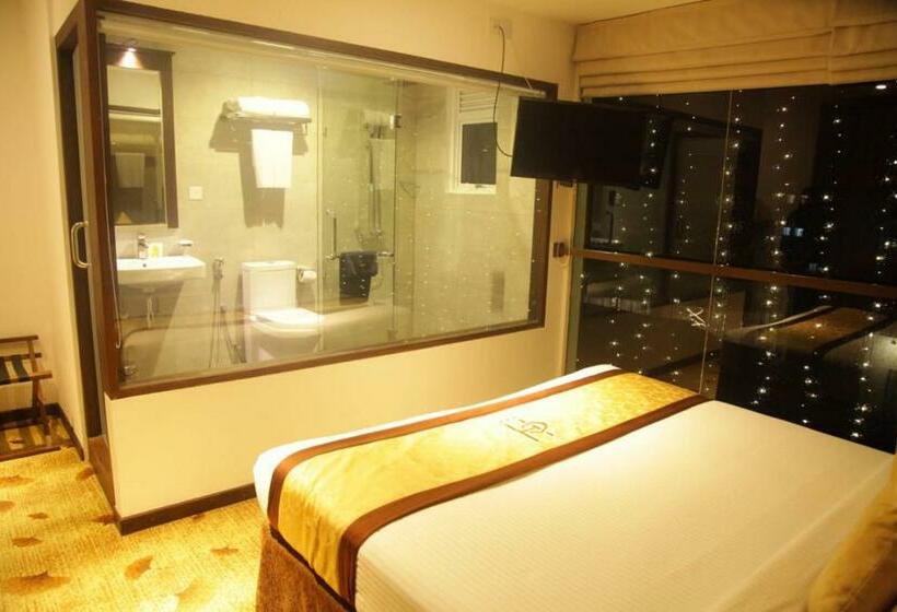 Номер Deluxe, City Hotel Colombo 02