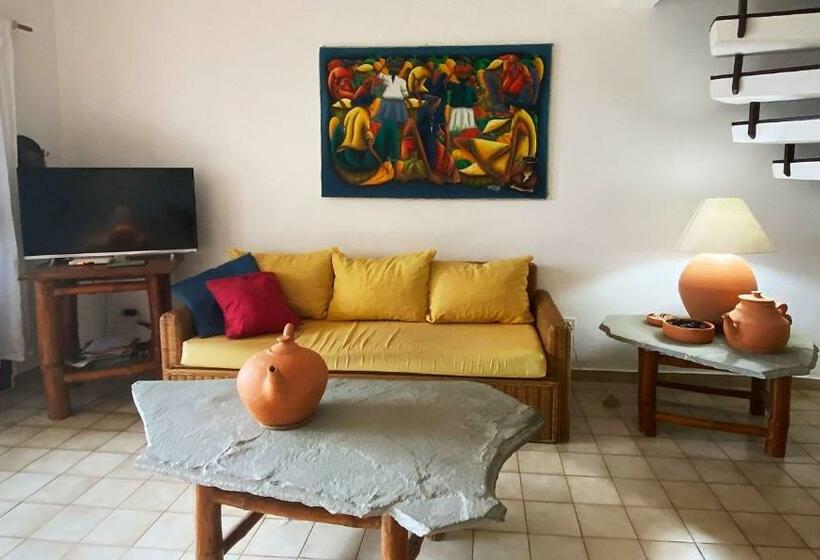 Дом 2 Спальни, Cabarete Beachfront Condos At Nanny Estate C 5