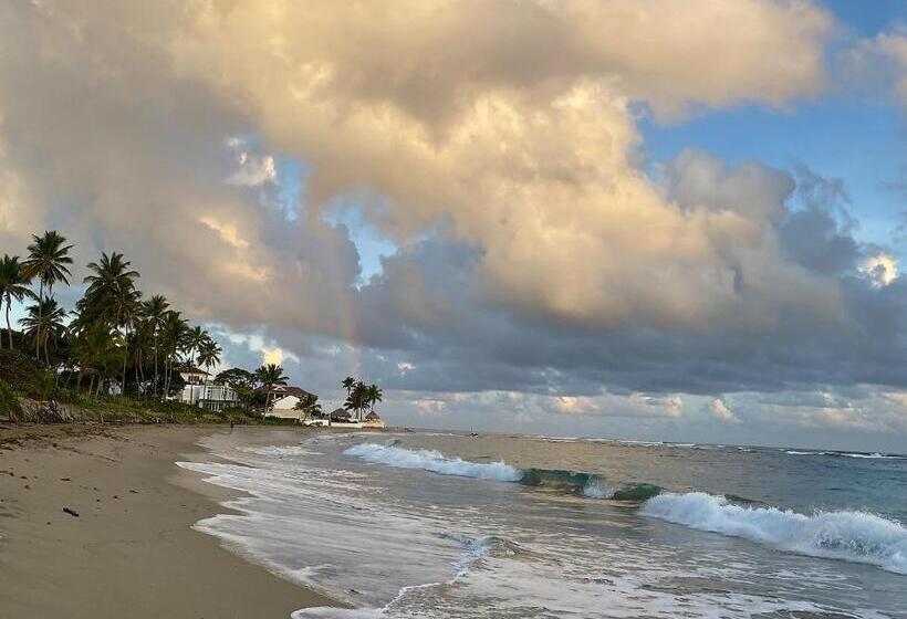 Дом 2 Спальни, Cabarete Beachfront Condos At Nanny Estate C 5