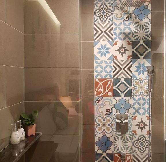 اتاق سوپریور با تخت بزرگ, Santori Hotel Da Nang Bay