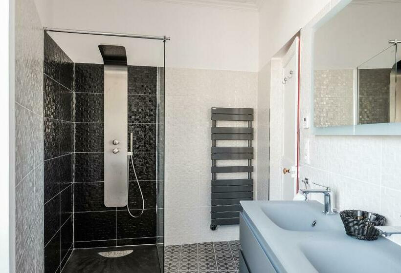 Номер Deluxe с Балконом, Les Suites De Peyrat