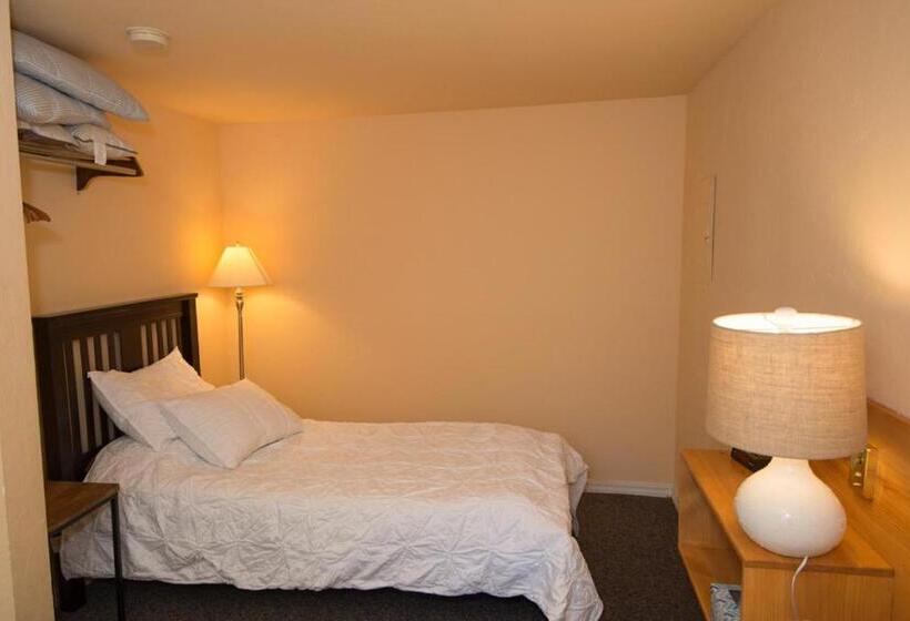 Четырехместный Номер Классик, River View Garden Resort