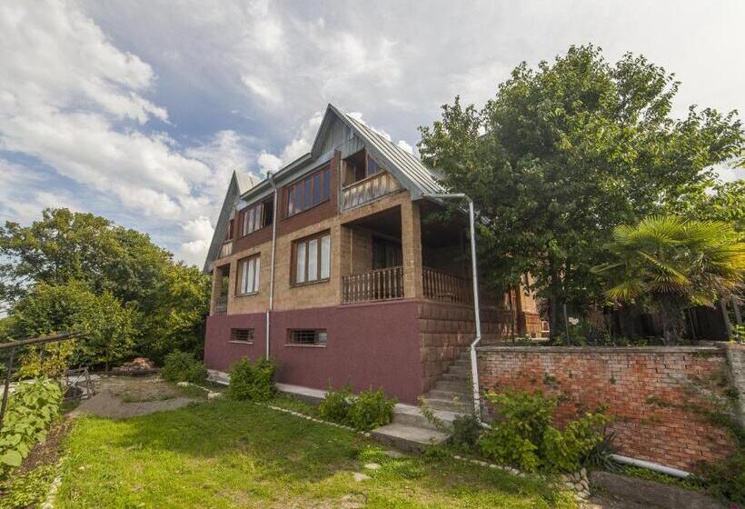 اتاق استاندارد یک نفره, Eco House Sabero