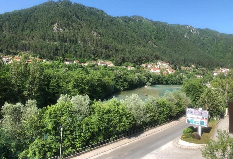 آپارتمان 1 خوابه با بالکن, Pansion Neretva