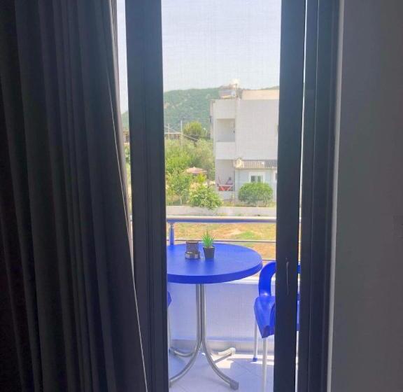 Standard studio with lake view, Villa Soni Oruci