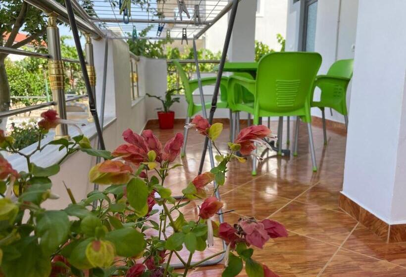 Standard Studio Garden View, Villa Soni Oruci