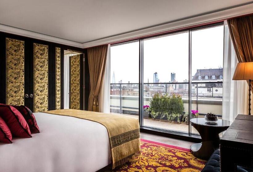 Duplex Suite, L Oscar London