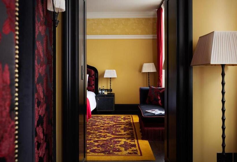 Junior Suite, L Oscar London