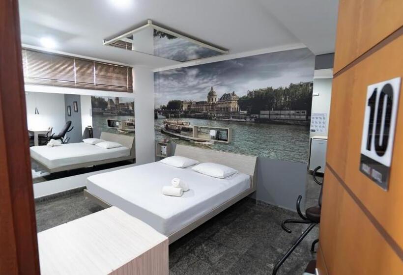 스위트, Paris Motel