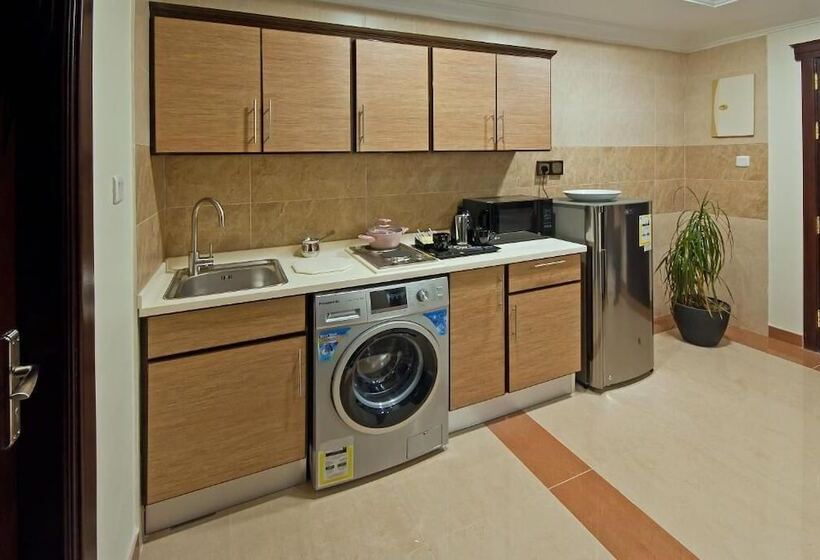 2 Bedroom Suite, Delights Inn   Green Oasis