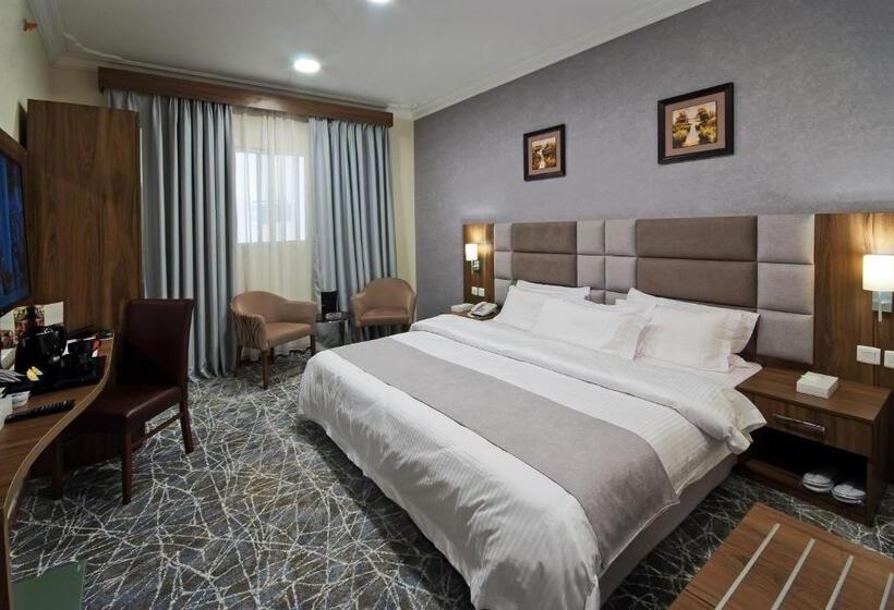 Executive Suite, Delights Inn   Green Oasis