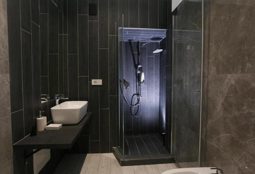 اتاق استاندارد, Esposito Plaza S & Suite
