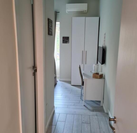 اتاق استاندارد, Esposito Plaza S & Suite