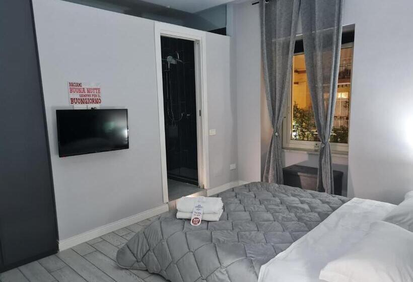اتاق خانوادگی, Esposito Plaza S & Suite