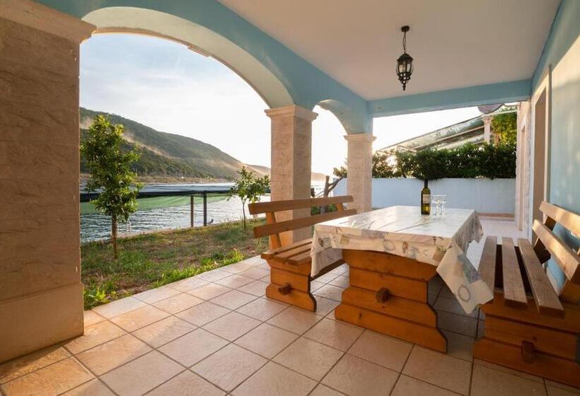 آپارتمان 1 خوابه همکف, Villa Jazina Pavlović