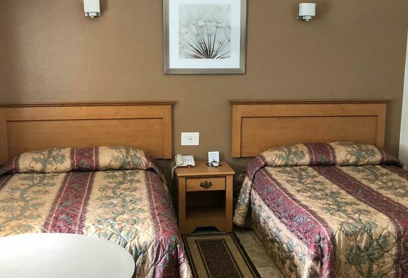 Номер Deluxe, Topper Motel