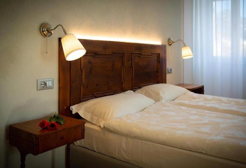 اتاق سوپریور, Torrione Trento