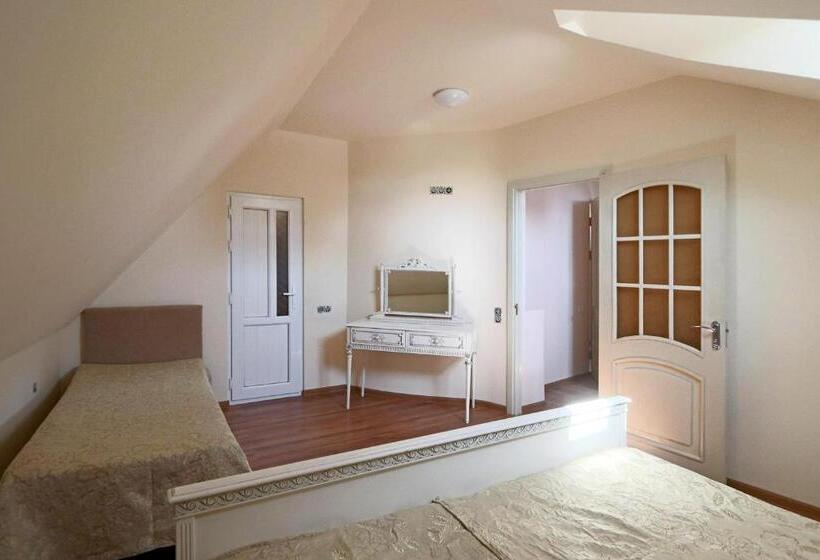 اتاق لوکس, Garnim Guest House