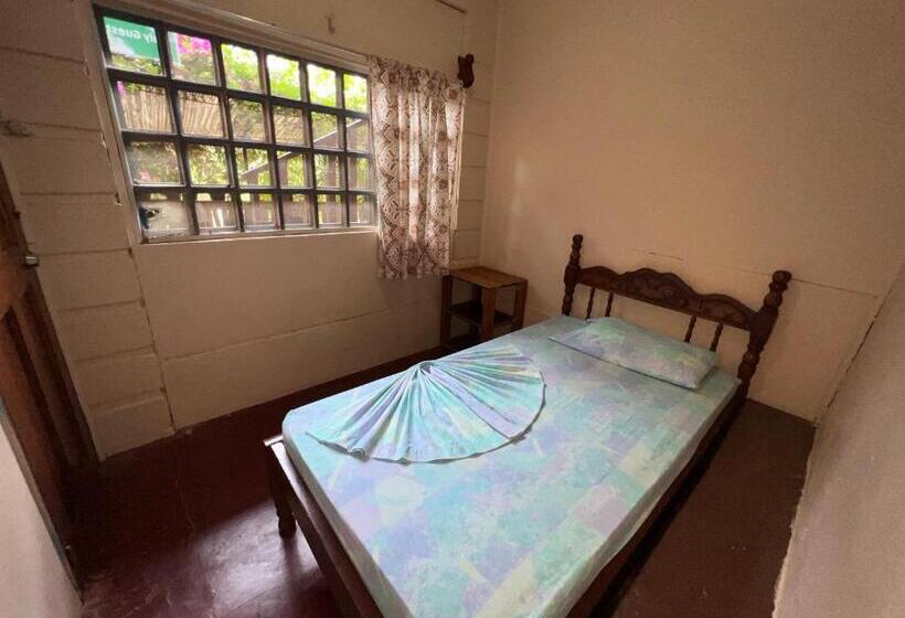 스탠다드 싱글 룸 공동욕실, Pura Vida Hostel