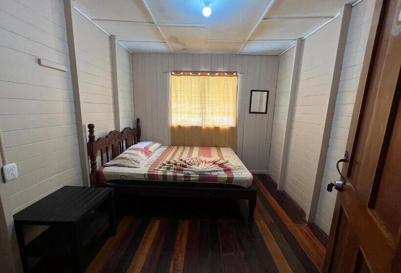 스탠다드 룸 공동 욕실, Pura Vida Hostel