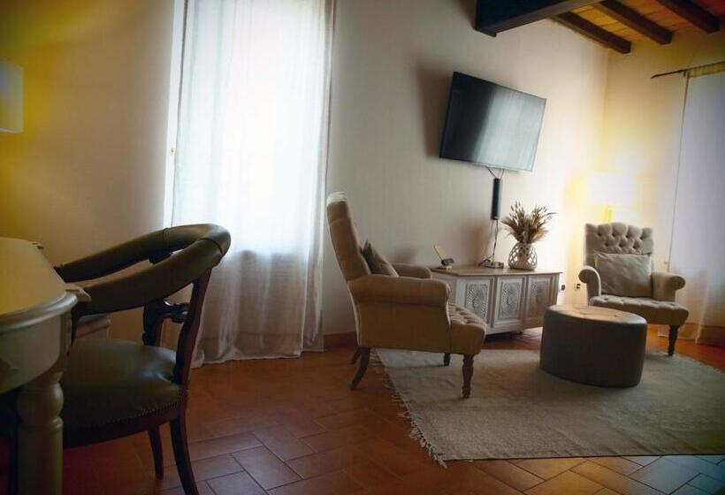 Люкс Повышенной Комфортности, Room&breakfast Villa Angela