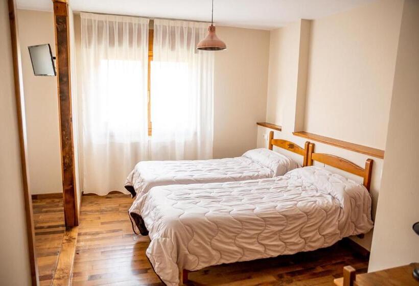 Семейный Номер, Hostal Restaurante Ventasierra
