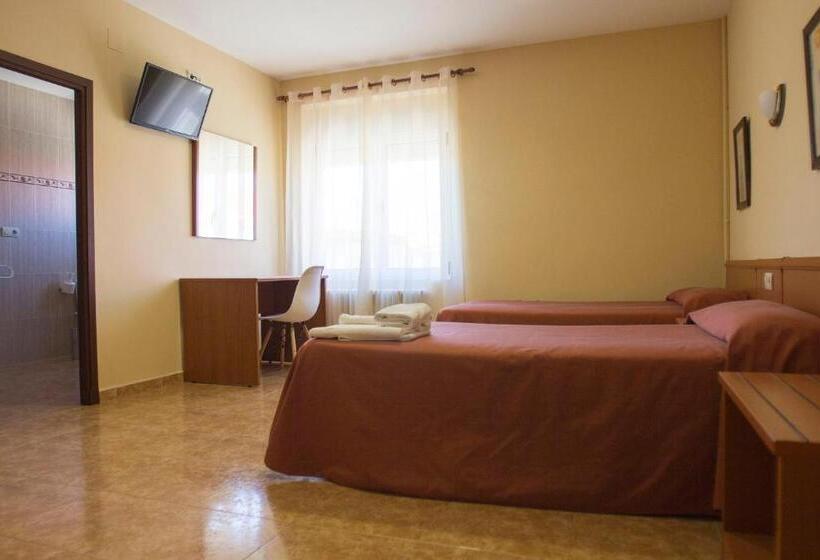 Номер Стандарт, Hostal Restaurante María Victoria