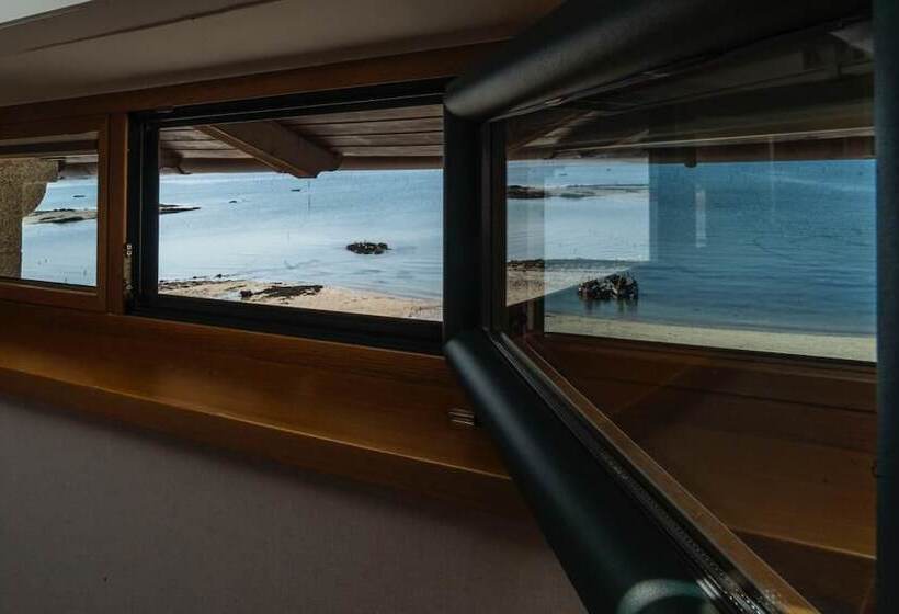 Номер Стандарт, A Esmorgaposada Del Mar
