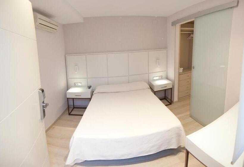 Номер Комфорт, Hostal Loimar