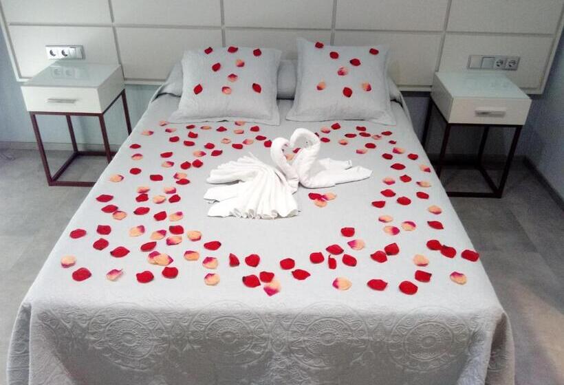 Номер Комфорт, Hostal Loimar