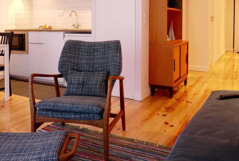 Апартаменты 1 Спальня с Балконом, Cacilhas Guest Apartments