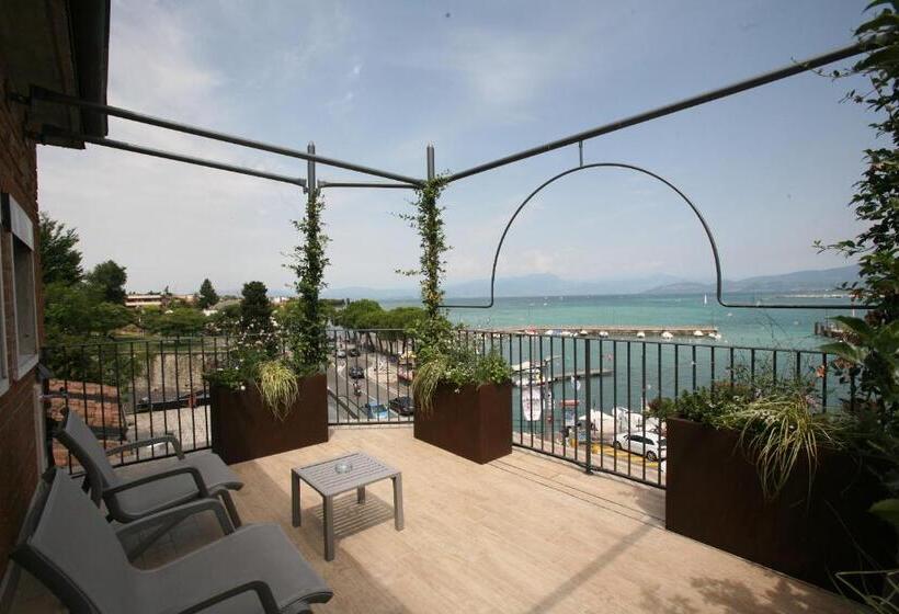 Номер Deluxe, Riviera Carducci Rooms