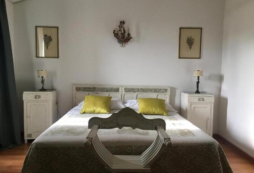 Habitación Familiar, Affittacamere Arco Polinori