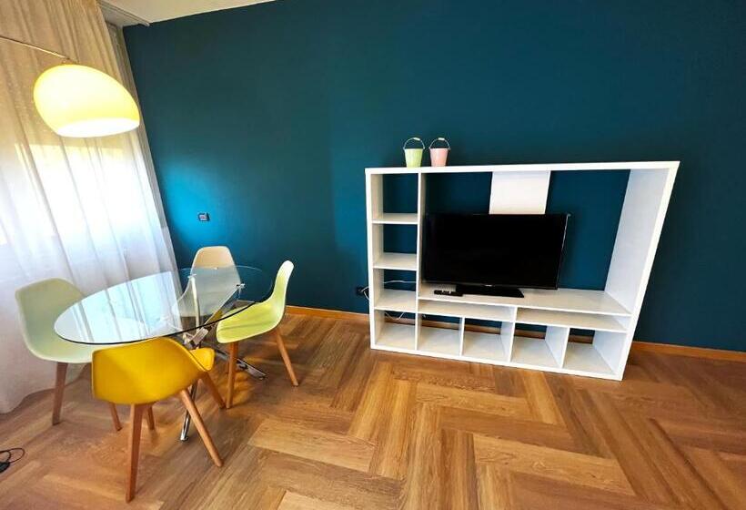 Апартаменты 1 Спальня с Балконом, Front Lake Apartment Bardolino