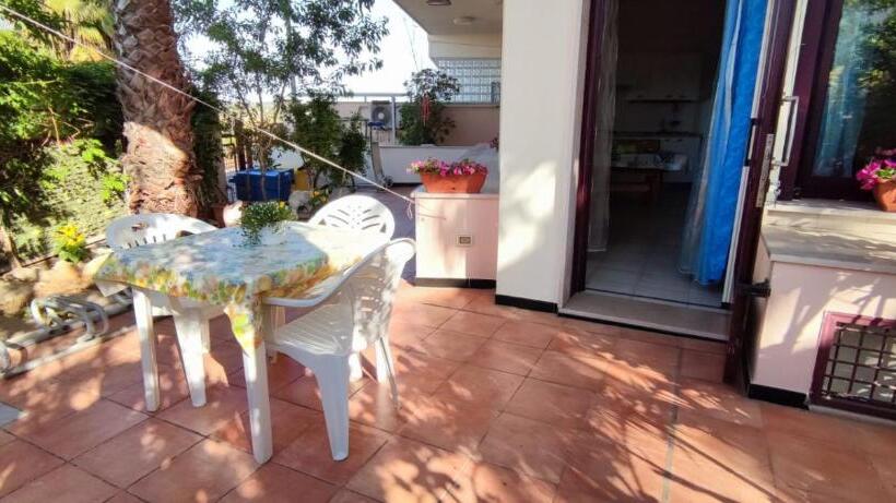 Студио Стандарт Вид на Сад, La Palma Residence Torre San Giovanni