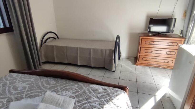 Номер Стандарт Вид на Сад, La Palma Residence Torre San Giovanni