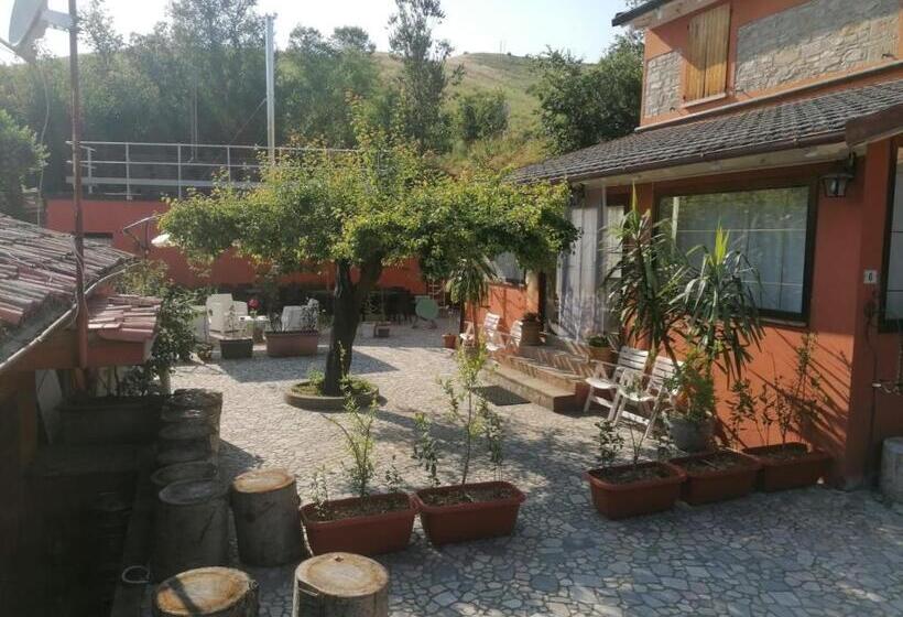 标准工作室, Relais Cà Del Rio