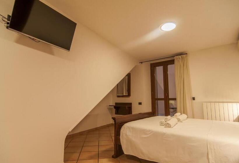 اتاق استاندارد با بالکن, Umbrian Concierge   Alla Rocca