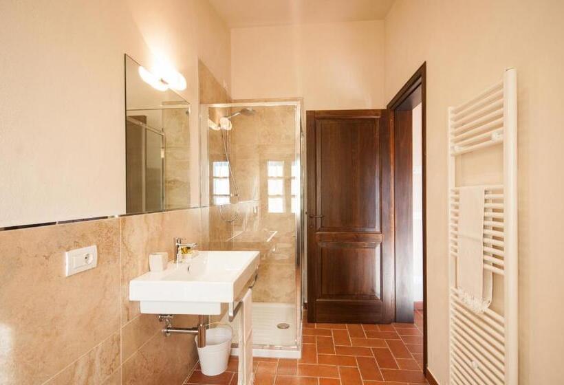 Номер Стандарт с Балконом, Agriturismo Borgo Tra Gli Olivi