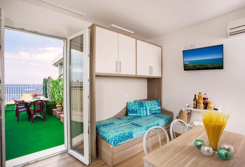 ２ベッドルームアパートメント, Beach Residence