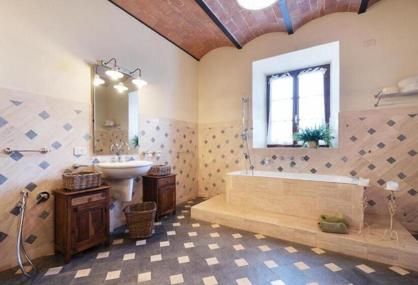 ویلای 1 خوابه, Villa Montecastello