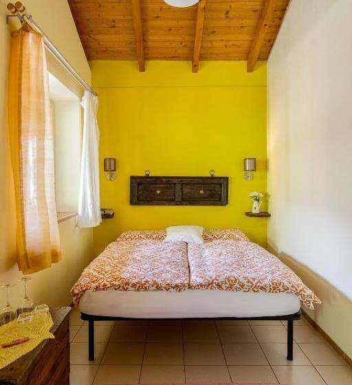 اتاق استاندارد با سرویس بهداشتی مشترک, Agriturismo Da Attilio