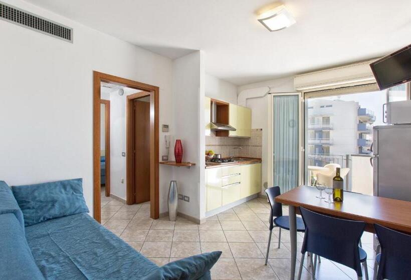 Апартаменты 2 Спальни, Residence Il Girasole 1